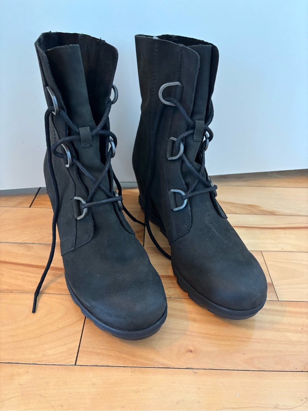 Women's Black Sorel Lace-Up Winter Wedge Boots